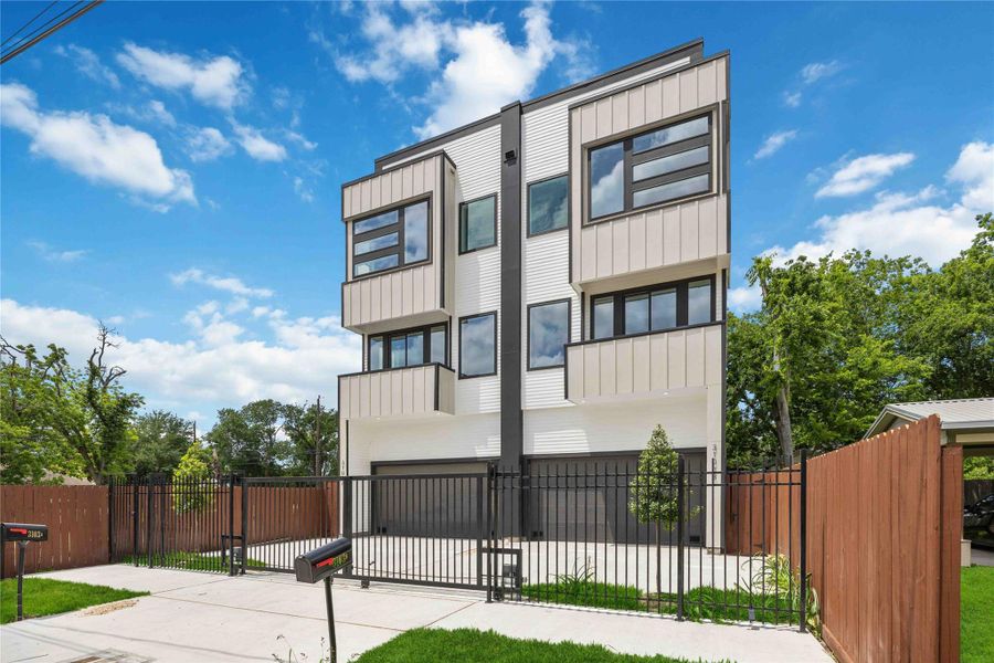Front exterior of a new home in , Houston, TX, highlighting curb appeal (Image 2). Front exterior of a new home in , Houston, TX, highlighting curb appeal (Image 2).