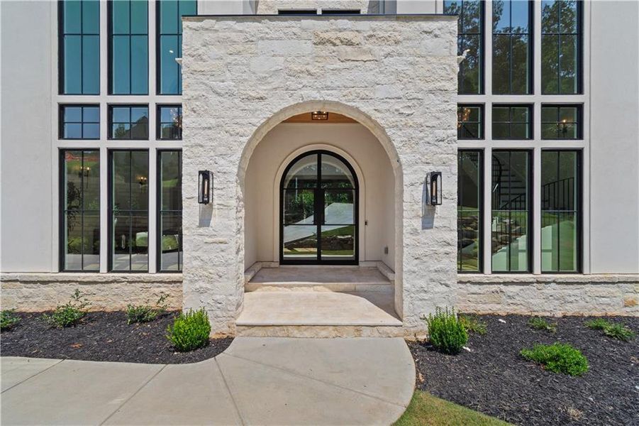 Exterior details and patio area of a home in , Alpharetta (Image 32).