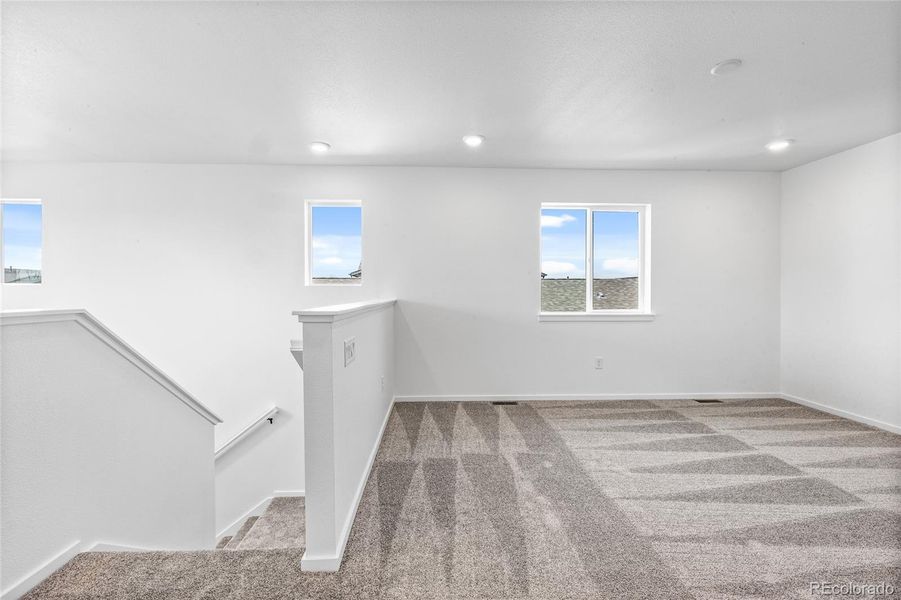 Spacious, unfurnished interior of a new home in Harvest Crossing, Aurora (Image 12). Spacious, unfurnished interior of a new home in Harvest Crossing, Aurora (Image 12).