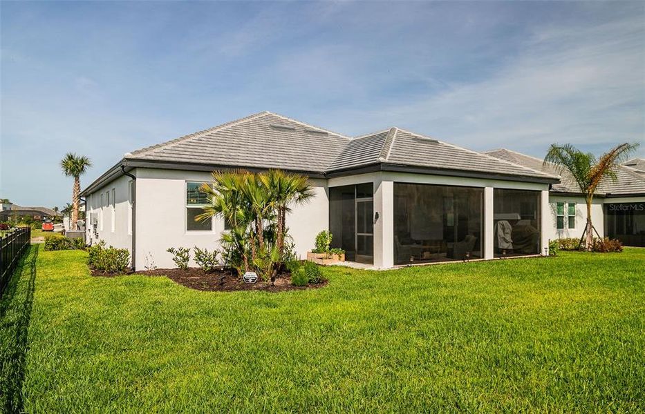 Exterior details and patio area of a home in Sweetwater at Lakewood Ranch, Bradenton (Image 28).