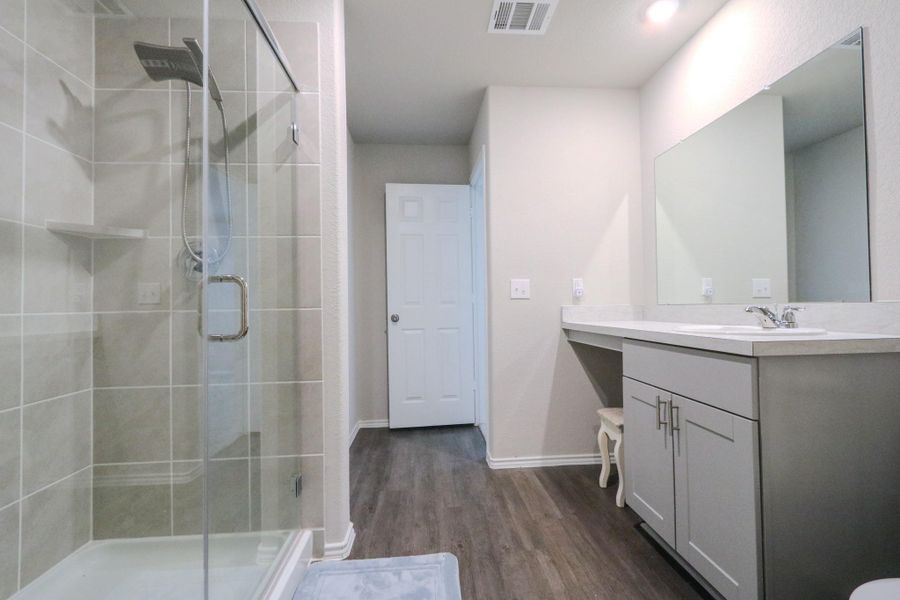 Furnished interior view inside a new home in Magnolia Ridge: Watermill Collection, Magnolia (Image 38). Furnished interior view inside a new home in Magnolia Ridge: Watermill Collection, Magnolia (Image 38).