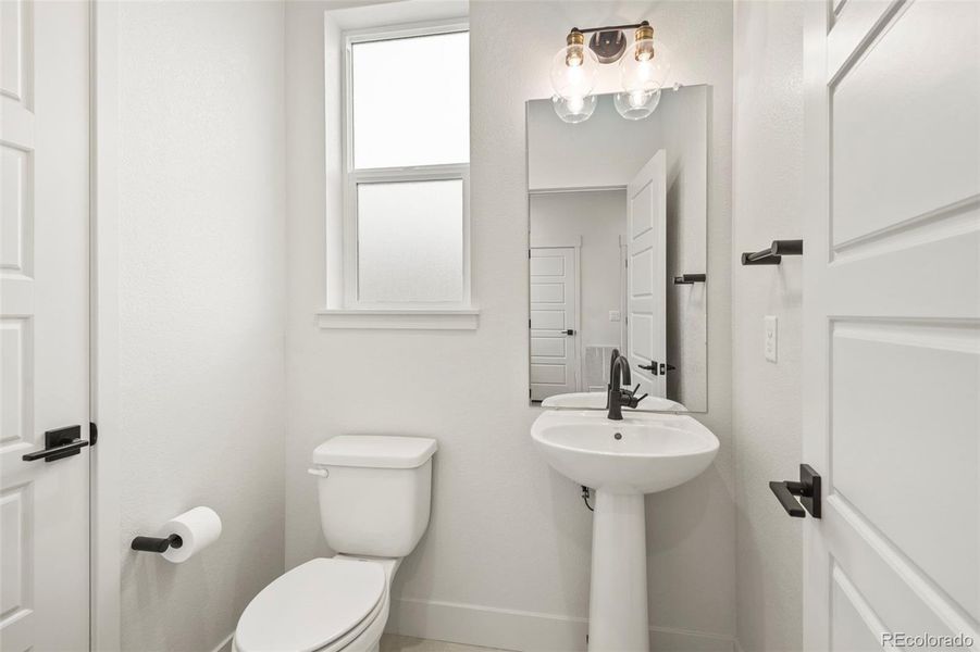 Furnished interior view inside a new home in , Broomfield (Image 10).