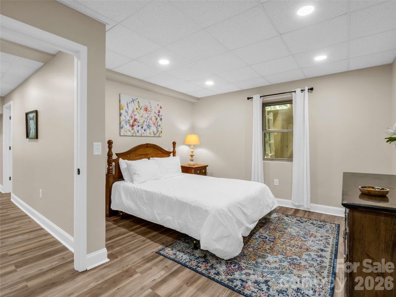 Furnished interior view inside a new home in , Lake Lure (Image 9).
