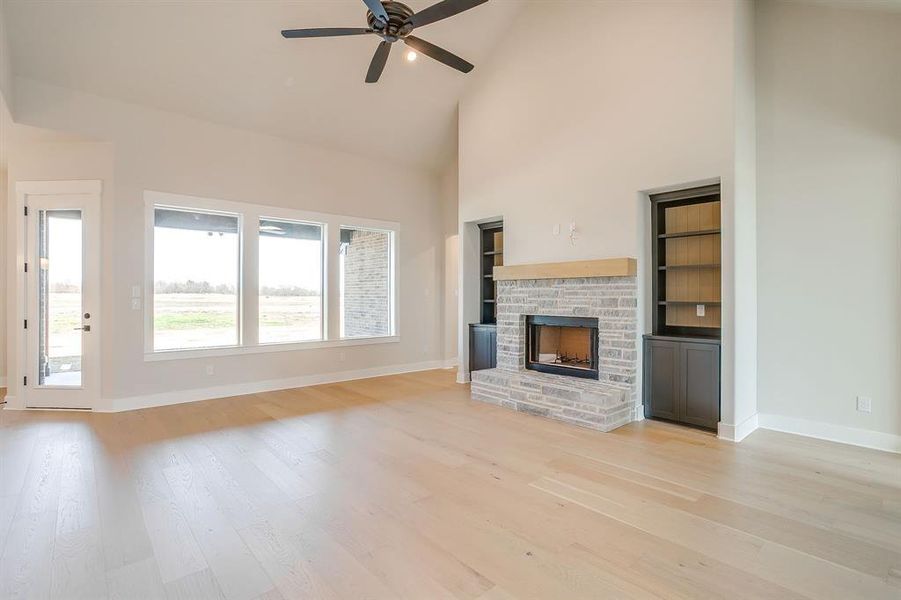 Spacious, unfurnished interior of a new home in Waterfall Ranch Estates, Waxahachie (Image 34).