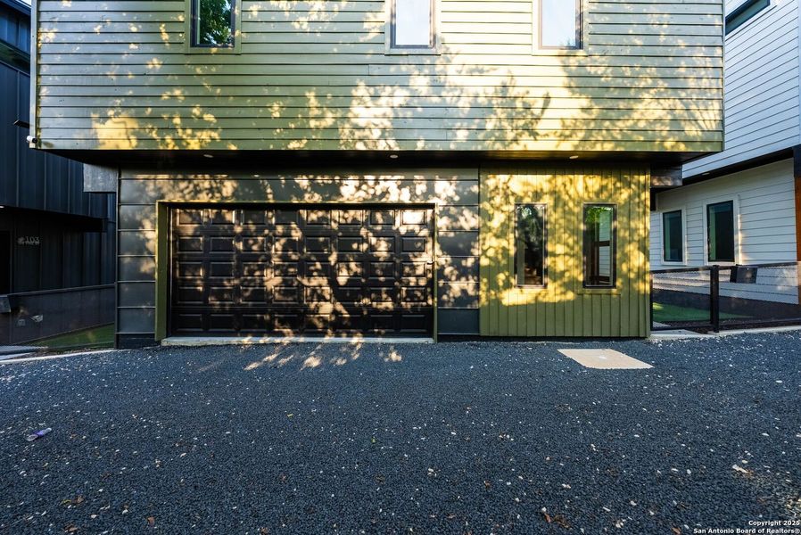 Exterior details and patio area of a home in , San Antonio (Image 16).