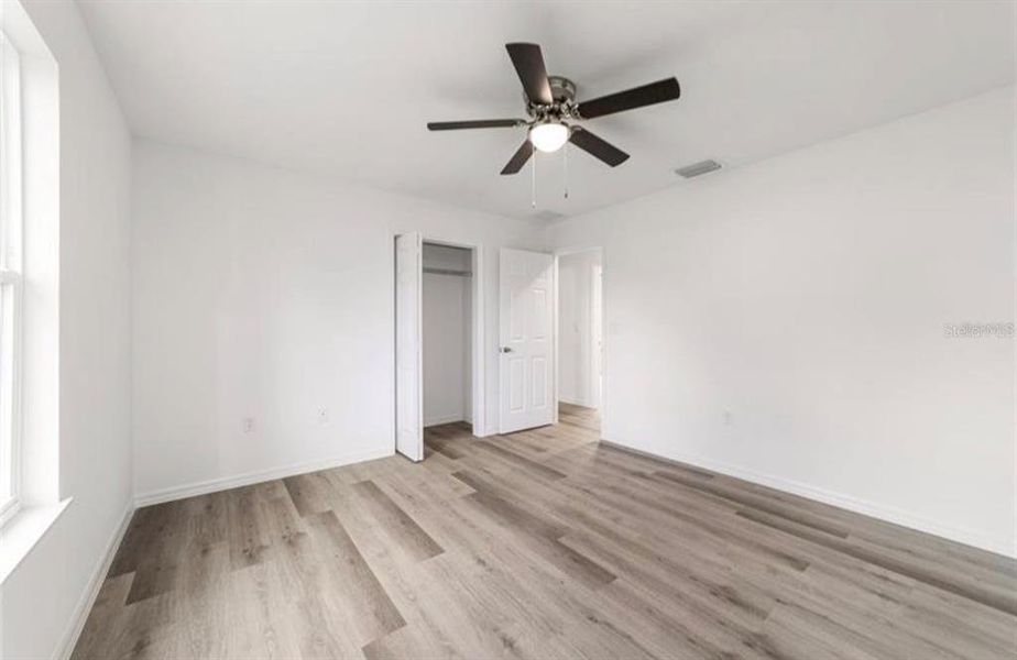 Spacious, unfurnished interior of a new home in , Silver Springs (Image 36).