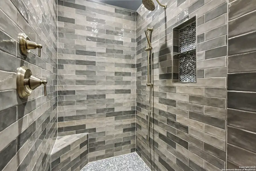 Image 44 of a home in .