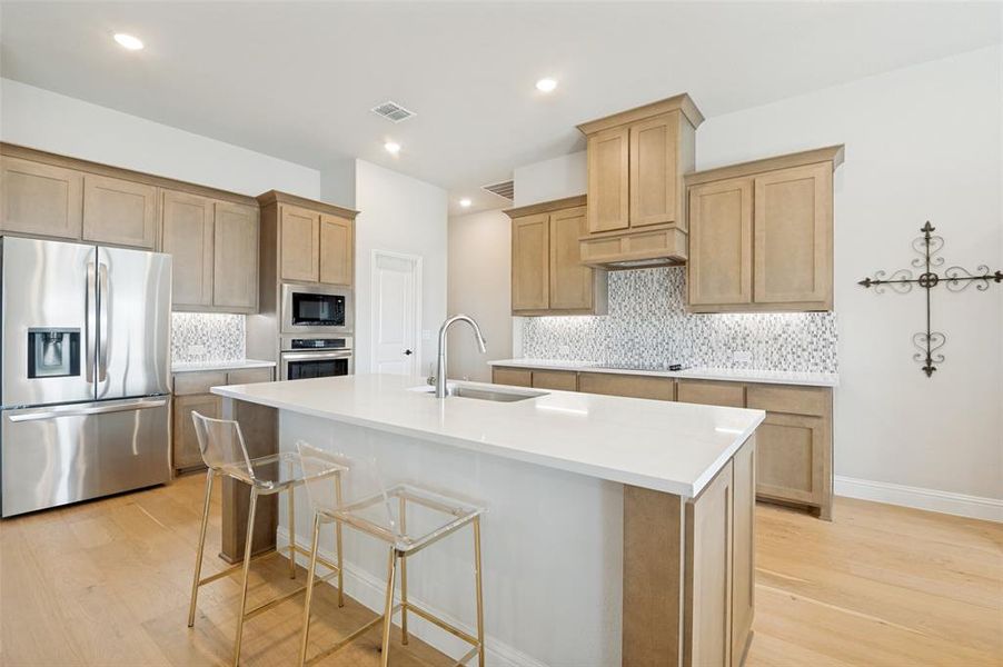 Furnished interior view inside a new home in , Waxahachie (Image 6).
