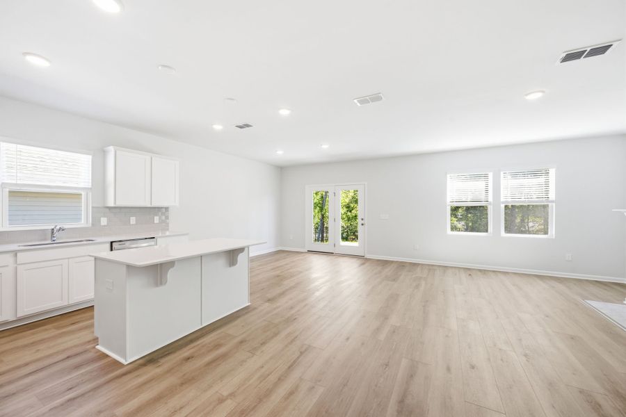 Spacious, unfurnished interior of a new home in Grand Arbor, Blythewood (Image 35). Spacious, unfurnished interior of a new home in Grand Arbor, Blythewood (Image 35).