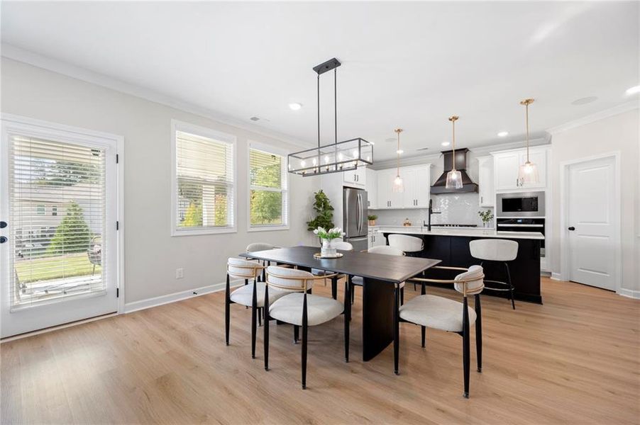 Furnished interior view inside a new home in Avenbrook, Mableton (Image 5).
