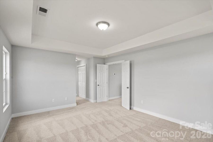 Spacious, unfurnished interior of a new home in , Monroe (Image 42).