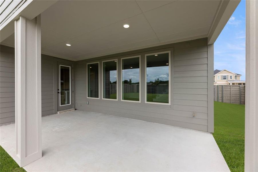 Image 24 of a home in Treeline.