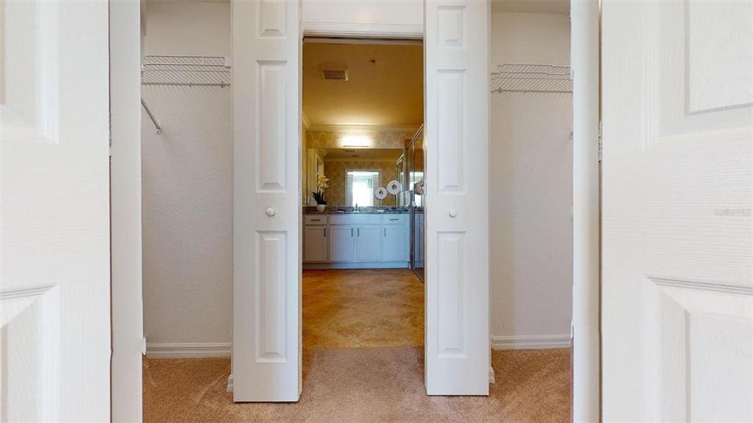 Spacious, unfurnished interior of a new home in Wellen Park Golf & Country Club, Venice (Image 20).