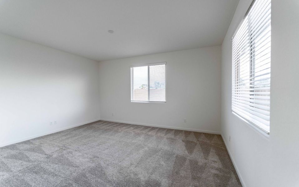 Spacious, unfurnished interior of a new home in Rancho Mirage, Maricopa (Image 16).