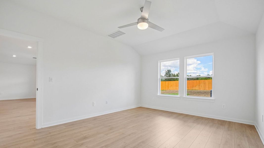Spacious, unfurnished interior of a new home in Trails at Wildhorse, Austin (Image 23).