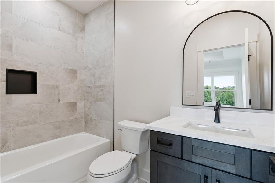 Furnished interior view inside a new home in , Jefferson (Image 33).