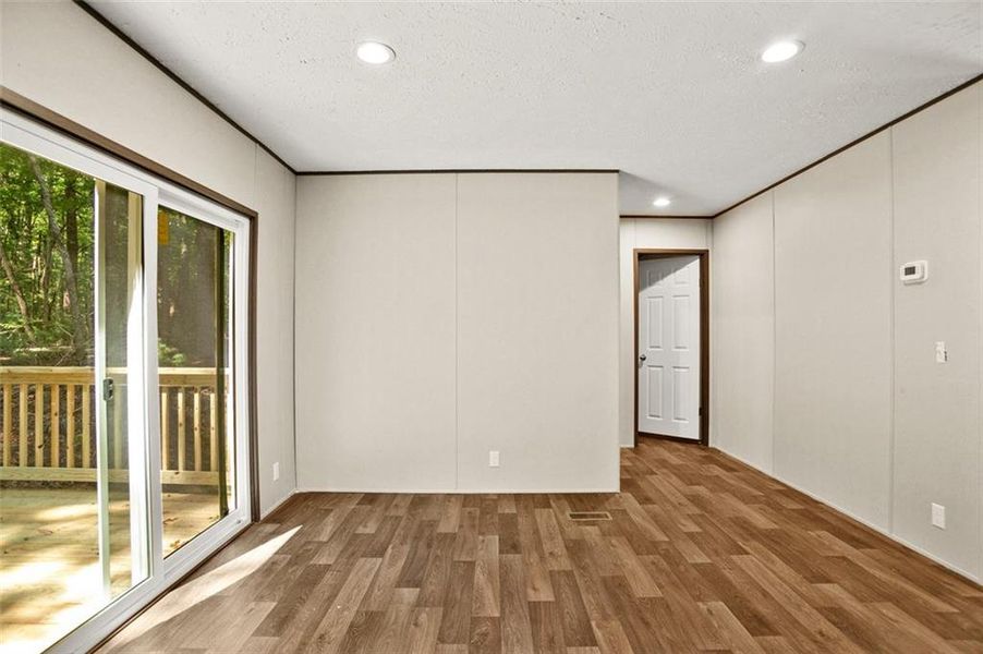 Spacious, unfurnished interior of a new home in , Ellijay (Image 28).