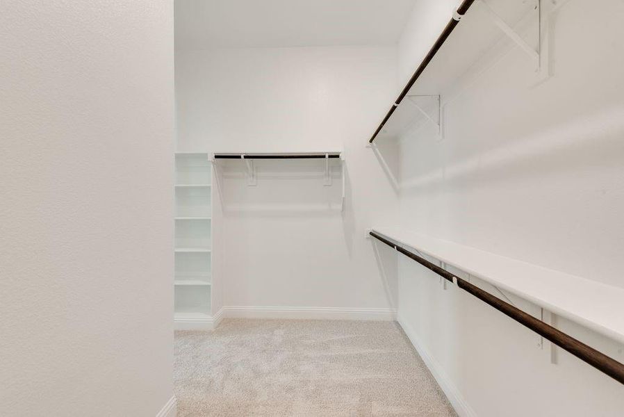 Spacious, unfurnished interior of a new home in Villages of Creekwood, Frisco (Image 35).