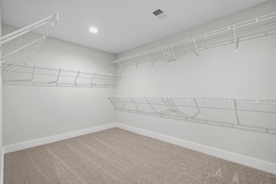 Representative unfurnished interior of a home built from the Brantley II by Great Southern Homes in Collins Cove, Chapin (Image 20).