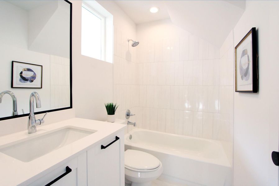 Furnished interior view inside a new home in Yale Terrace, Houston (Image 7). Furnished interior view inside a new home in Yale Terrace, Houston (Image 7).