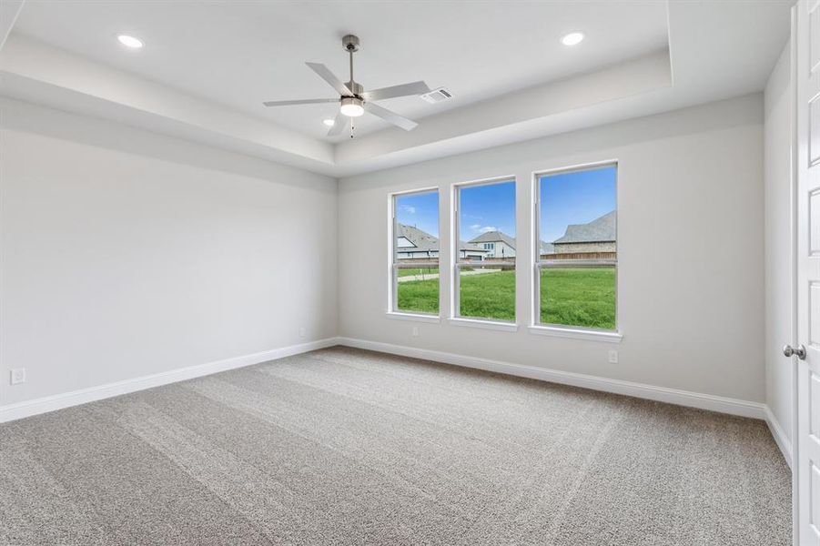 Spacious, unfurnished interior of a new home in Karis, Crowley (Image 14).