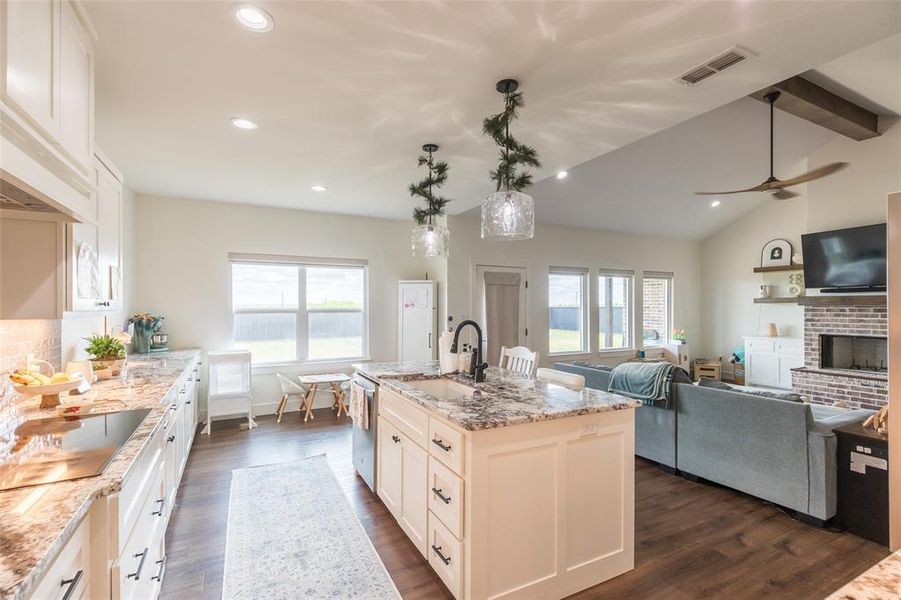 Furnished interior view inside a new home in , Tuscola (Image 13).