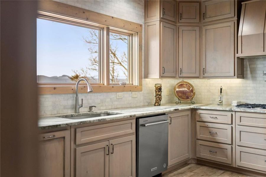 Furnished interior view inside a new home in , Cleveland (Image 48).