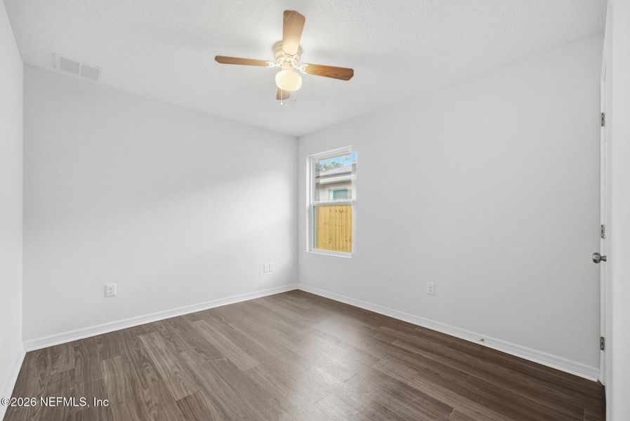 Spacious, unfurnished interior of a new home in , Jacksonville (Image 29).