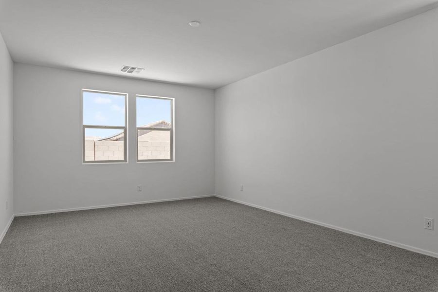 Spacious, unfurnished interior of a new home in Mystic Vista Enclaves, Buckeye (Image 9).