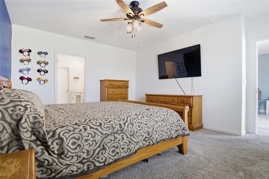 Furnished interior view inside a new home in Wellness Ridge, Clermont (Image 22).