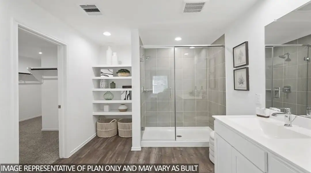 Furnished interior view inside a new home in Williams Reserve East, Conroe (Image 15). Furnished interior view inside a new home in Williams Reserve East, Conroe (Image 15).