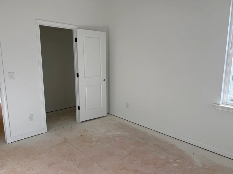 Bed 4 featuring the AW Collection® Serene - A serene layout with soft textures and light.