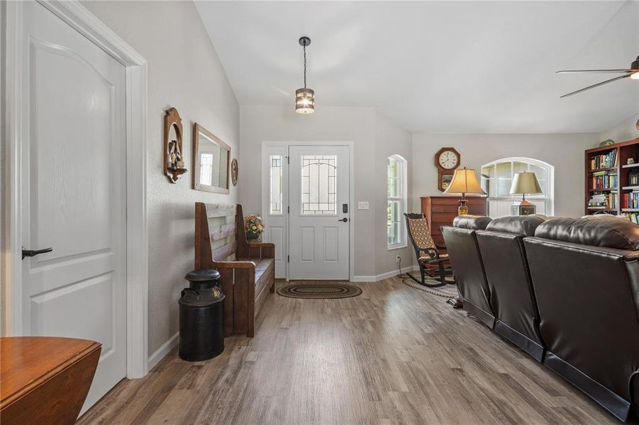 Furnished interior view inside a new home in , Dunnellon (Image 15).