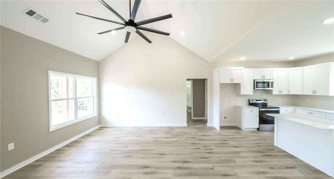 Spacious, unfurnished interior of a new home in , Tallapoosa (Image 17).
