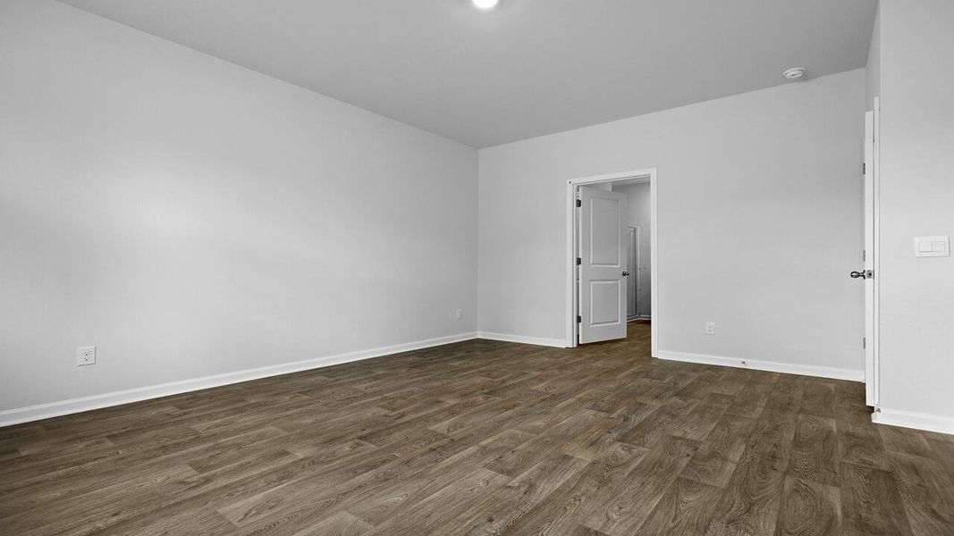 Spacious, unfurnished interior of a new home in Lakeview at Kitfield, Moncks Corner (Image 34).