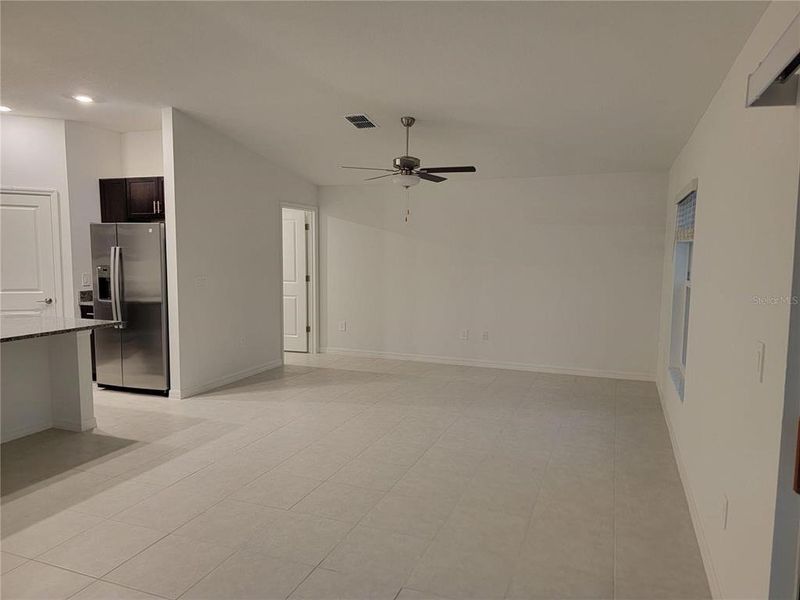 Spacious, unfurnished interior of a new home in , Lakeland (Image 14).