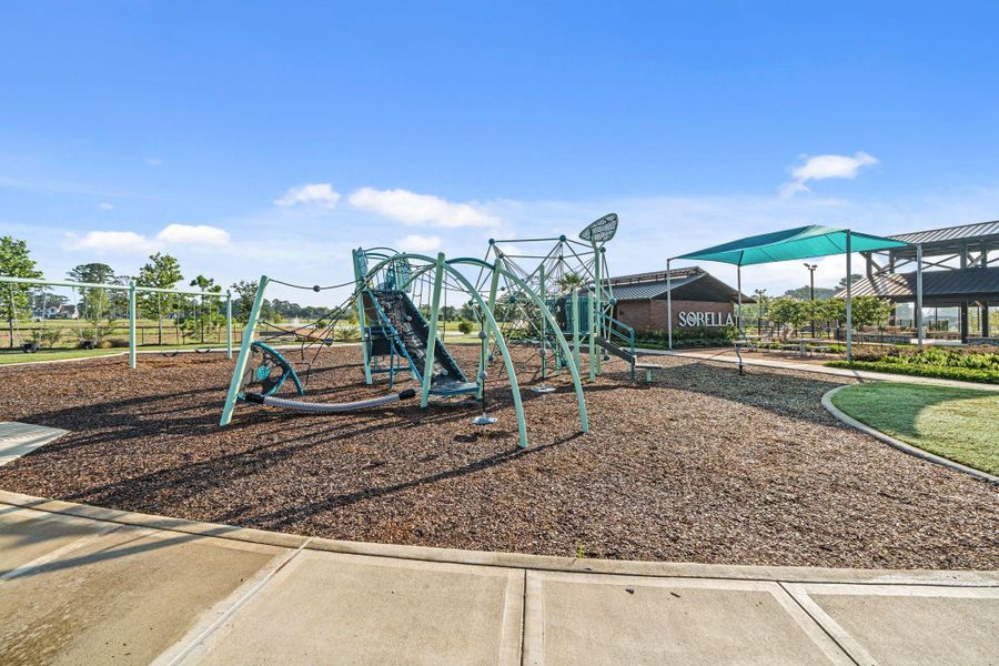 Community amenities in Sorella, Tomball (Image 13).