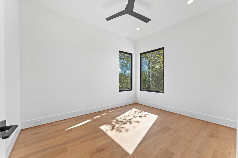 Spacious, unfurnished interior of a new home in , Houston (Image 19).