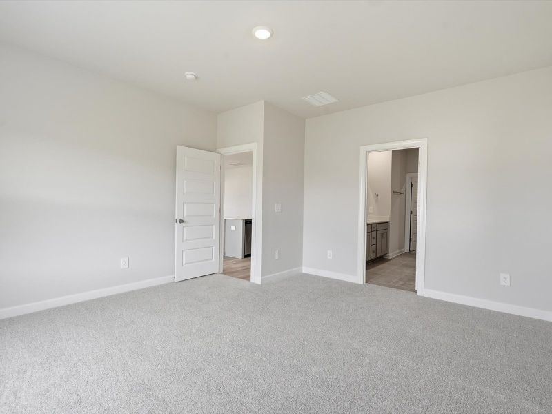 Spacious, unfurnished interior of a new home in The Landing at Stratford Crossing, Boiling Springs (Image 11). Spacious, unfurnished interior of a new home in The Landing at Stratford Crossing, Boiling Springs (Image 11).
