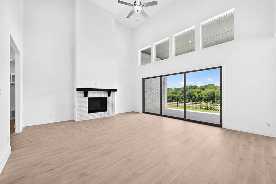 Spacious, unfurnished interior of a new home in The Ranch at Uptown Celina, Celina (Image 13).