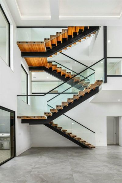 FLOATING STAIRS FLOATING STAIRS