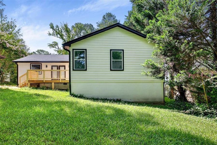 Exterior details and patio area of a home in , Atlanta (Image 14).