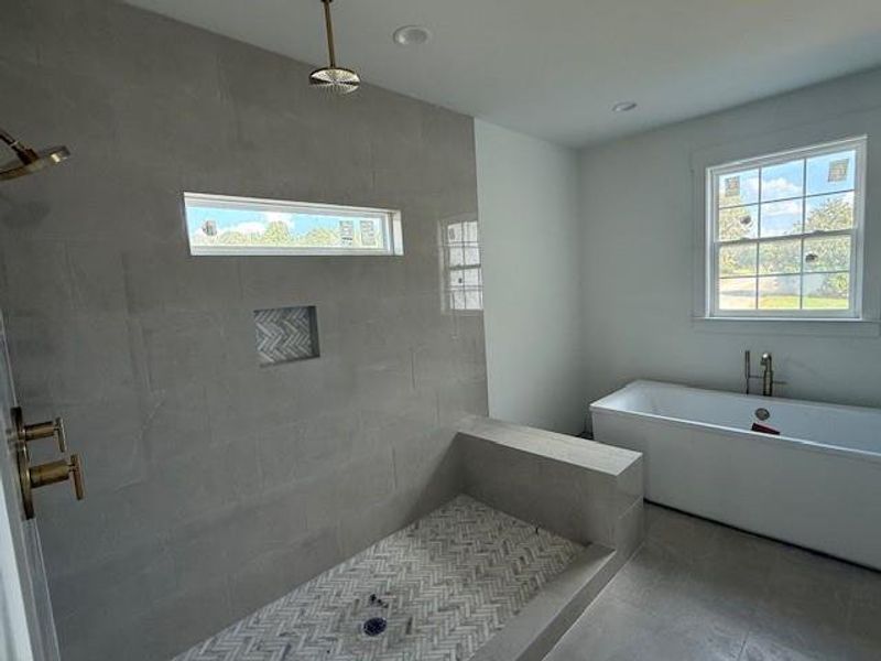 Furnished interior view inside a new home in , Jefferson (Image 9).