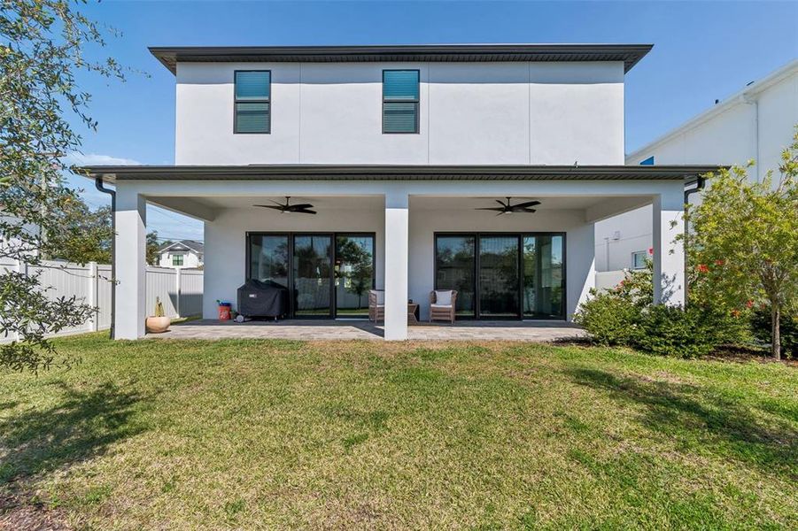 Exterior details and patio area of a home in , Tampa (Image 3).
