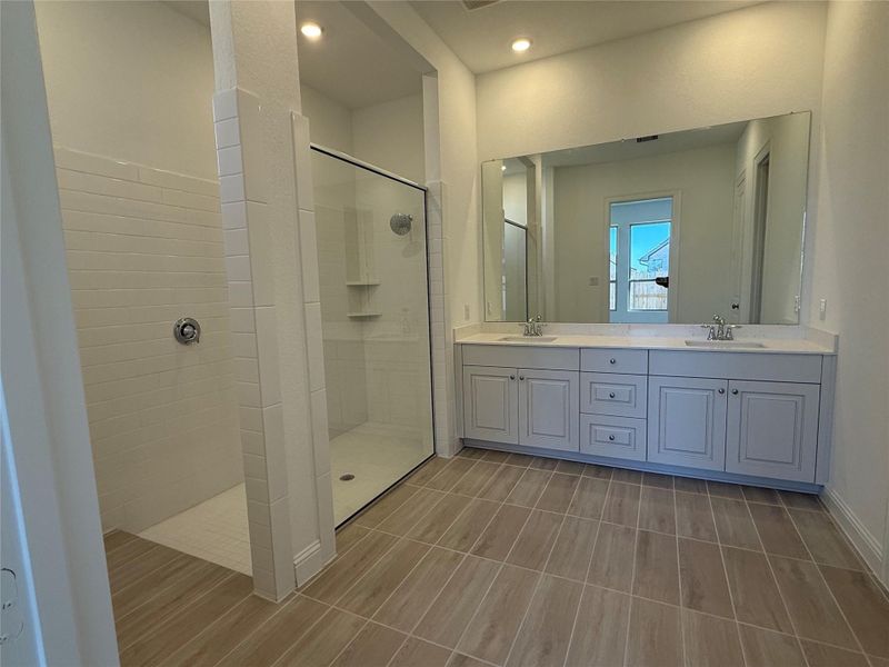 **Photos are for represesentative purpose only. This is not the actual home.**