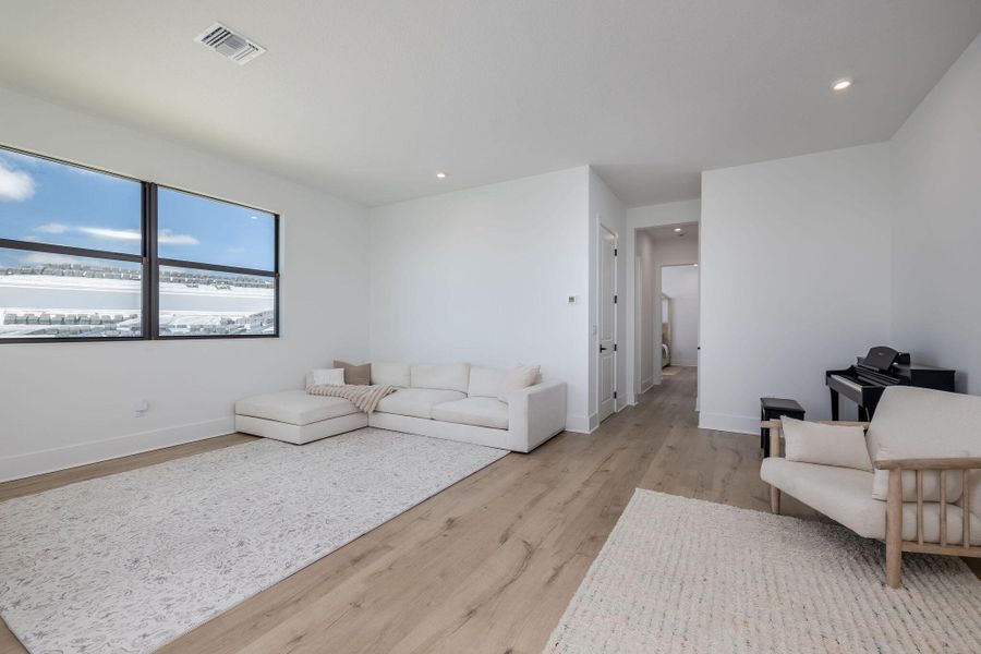 Image 81 of a home in .