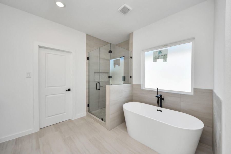 Furnished interior view inside a new home in , Houston (Image 14).