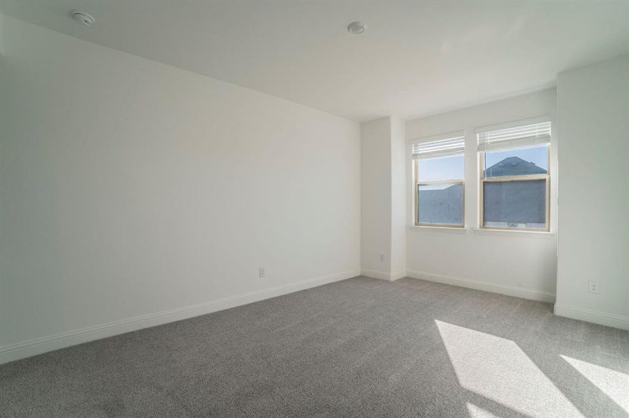 Spacious, unfurnished interior of a new home in The Ridge at Northlake, Northlake (Image 35).