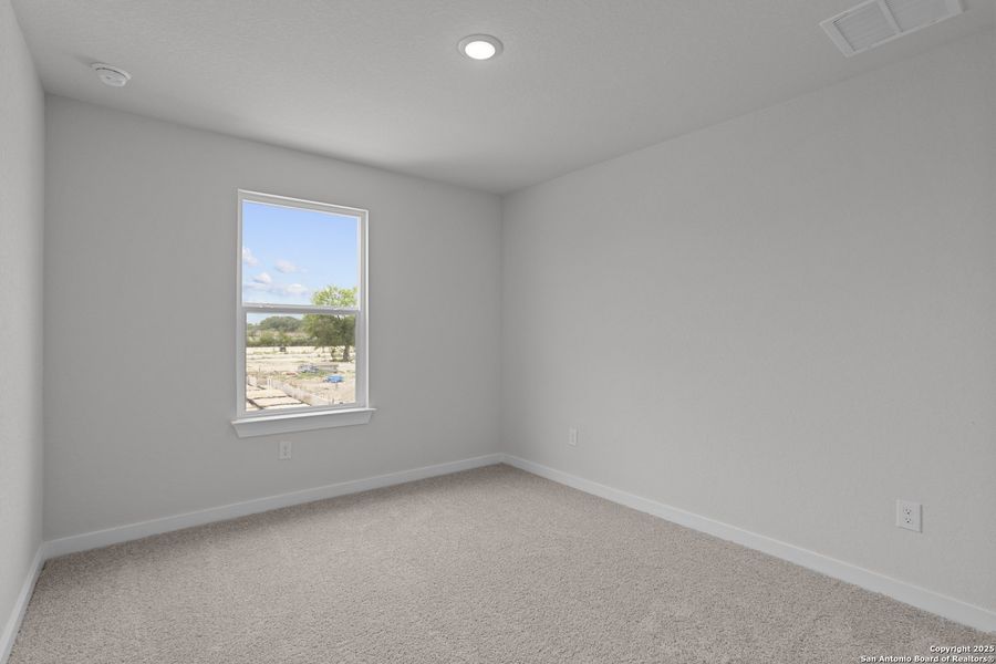 Spacious, unfurnished interior of a new home in Senna, Leon Valley (Image 16).