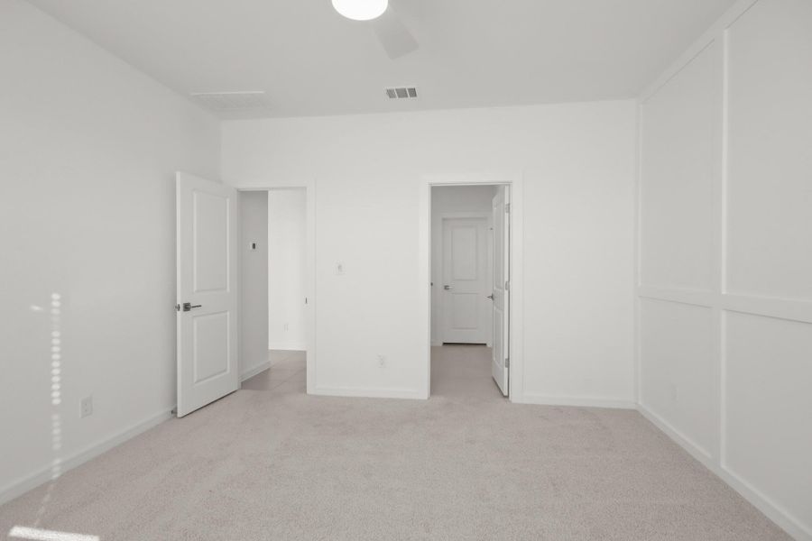 Private primary suite (*Photo not of actual home and used for illustration purposes only.)